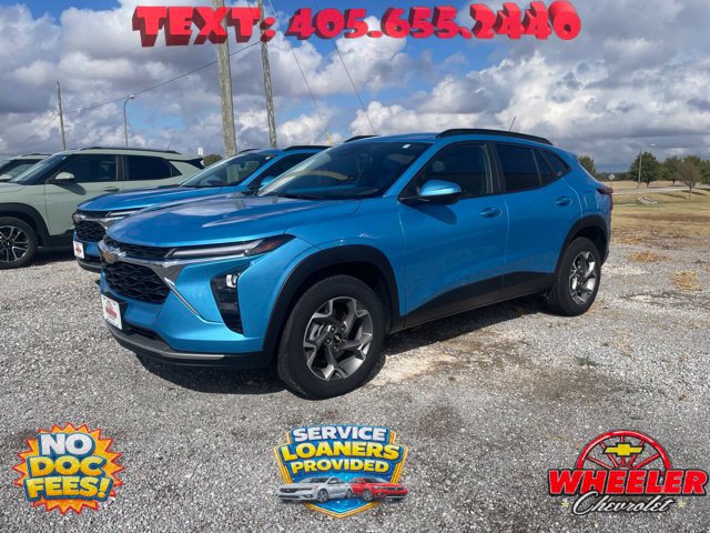 Used 2025 Chevrolet Trax LT w/ Driver Confidence Package FWD image 3