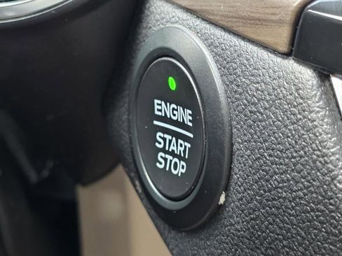 Used 2020 Ford Escape Titanium w/ Titanium Premium Package 2.0 image 24