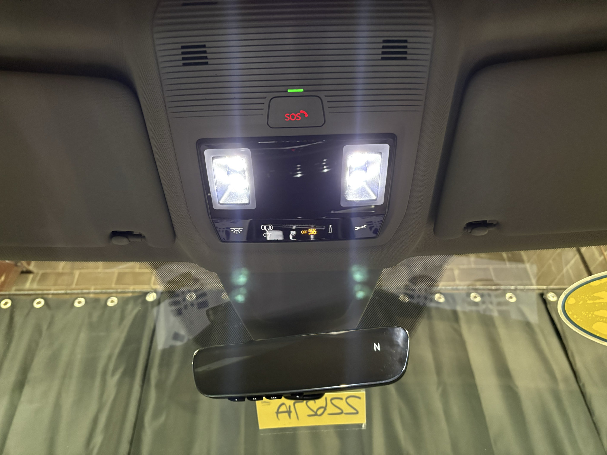 Used 2024 Volkswagen Atlas SE FWD image 15