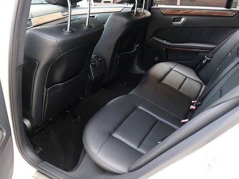 Used 2010 Mercedes-Benz E 350 Sedan image 16