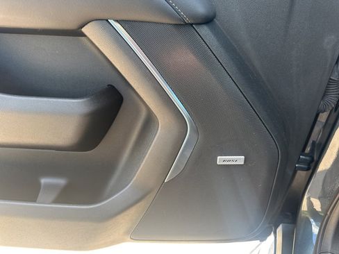 Used 2021 Chevrolet Suburban LT image 14