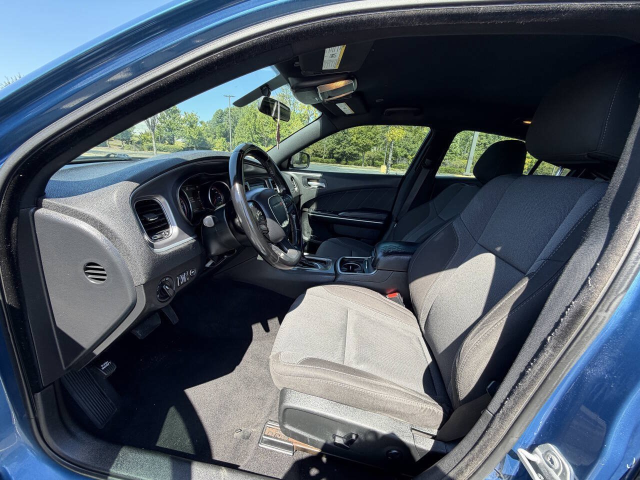 Used 2020 Dodge Charger SXT RWD image 10