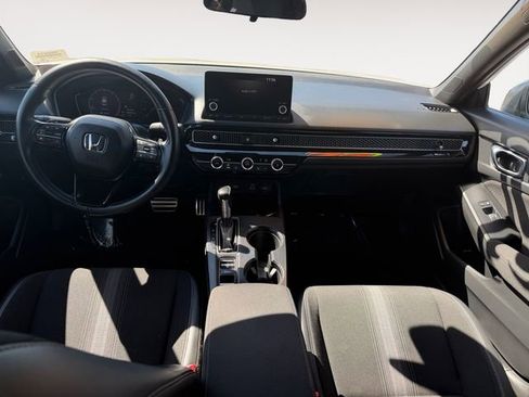 Used 2022 Honda Civic Sport image 10
