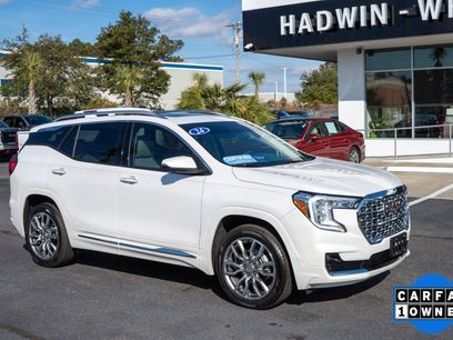 Used 2024 GMC Terrain Denali w/ Denali Premium Package