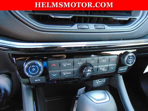 New 2026 Jeep Compass Latitude image 24