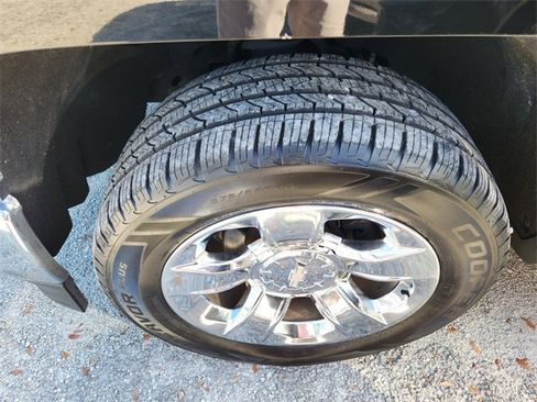 Used 2015 Chevrolet Silverado 1500 LTZ Z71 w/ LTZ Plus Package image 5