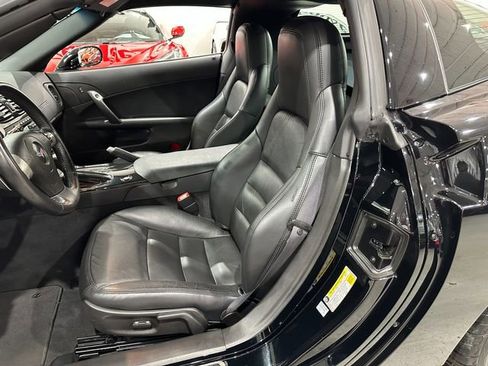 Used 2011 Chevrolet Corvette Coupe w/ 1LT RWD image 17