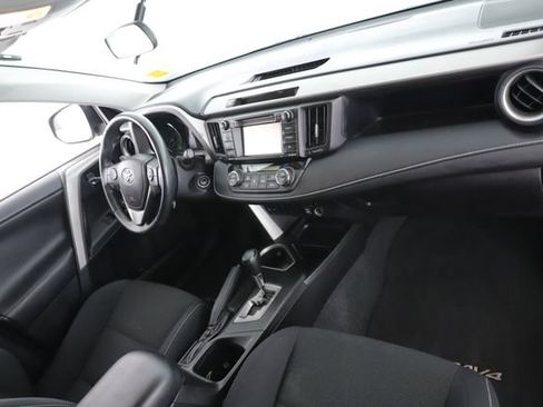Used 2016 Toyota RAV4 XLE AWD/4WD image 26