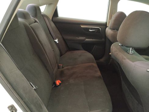 Used 2014 Nissan Altima 2.5 S FWD image 19