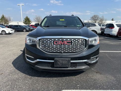 Used 2017 GMC Acadia Denali w/ Technology Package image 2