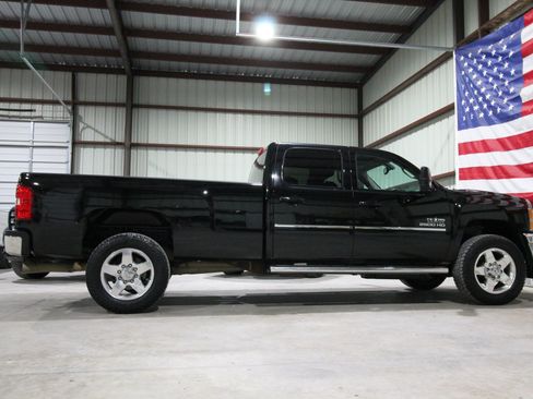 Used 2014 Chevrolet Silverado 2500 LT w/ Texas Edition AWD/4WD image 13