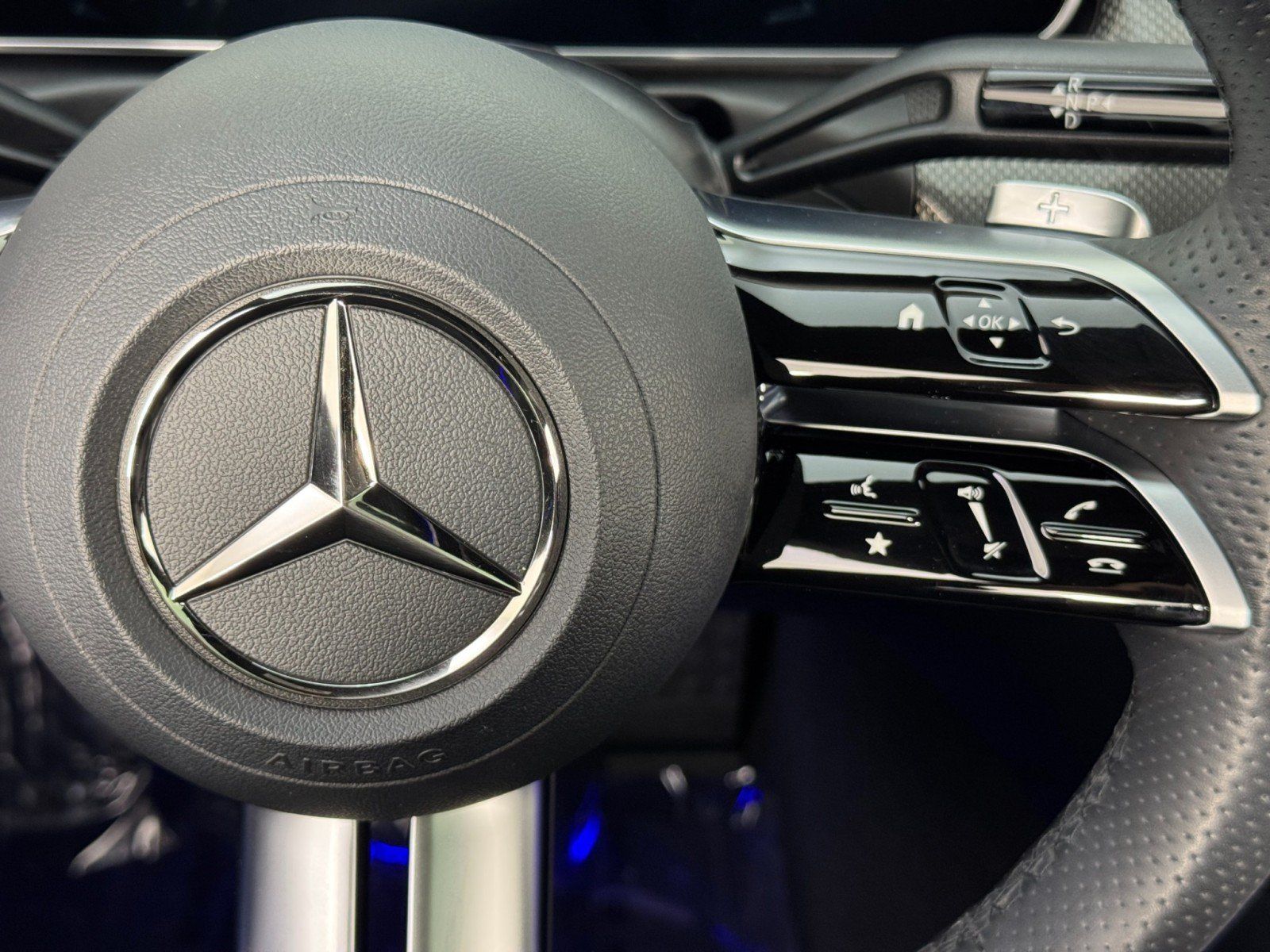 Used 2024 Mercedes-Benz CLE 450 4MATIC Coupe w/ Driver Assistance Package image 24