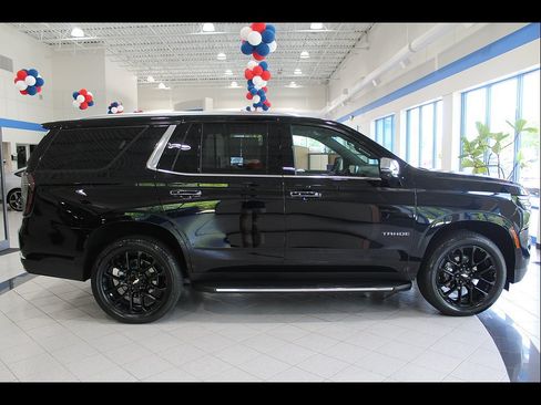 Used 2026 Chevrolet Tahoe Premier w/ Sun And Tow Package AWD/4WD image 4
