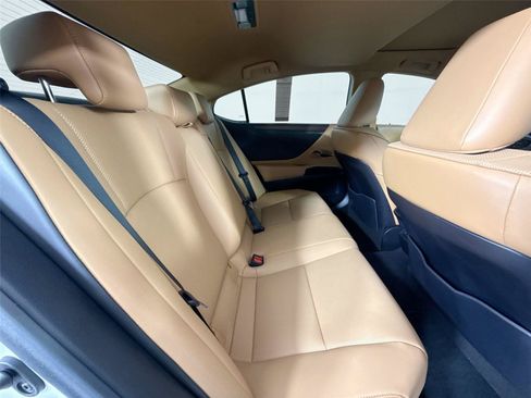 Used 2023 Lexus ES 350 w/ Premium Package FWD image 41