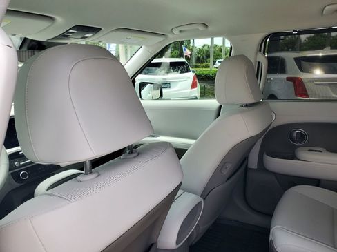 Used 2026 Hyundai Palisade SEL FWD image 12