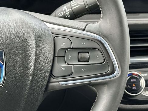 Used 2024 Buick Envista Sport Touring w/ Convenience I Package image 22