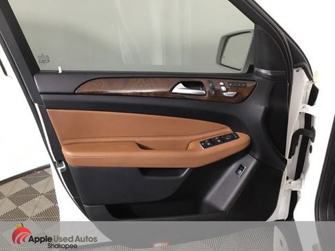 Used 2017 Mercedes-Benz GLS 450 4MATIC image 11