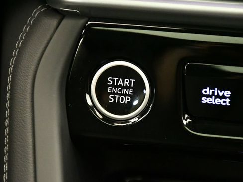 Used 2025 Audi Q5 Premium w/ Convenience Package AWD/4WD image 29