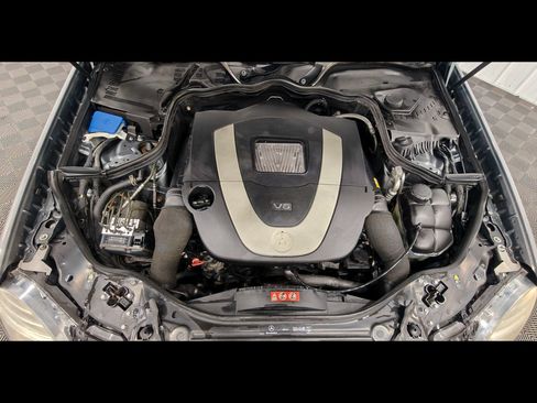 Used 2009 Mercedes-Benz E 350 4MATIC Sedan image 42