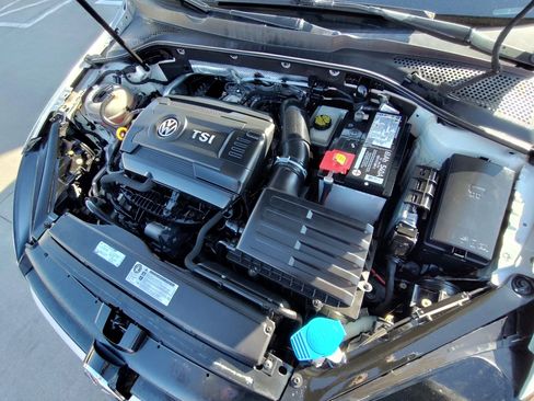 Used 2016 Volkswagen Golf SE image 55