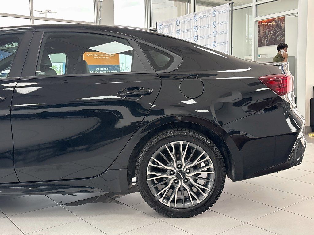 Used 2023 Kia Forte GT-Line FWD image 7