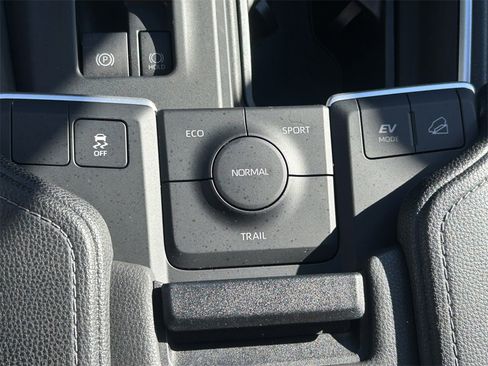 Used 2024 Toyota Grand Highlander XLE image 35