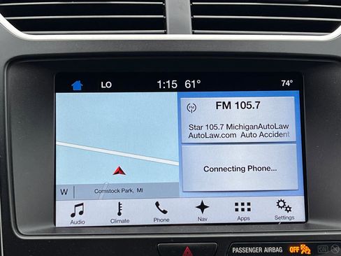 Used 2017 Ford Explorer XLT w/ Equipment Group 201A AWD/4WD image 22