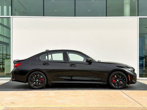 New 2026 BMW 330i Sedan w/ M Sport Package RWD image 3