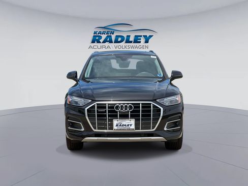 Used 2023 Audi Q5 2.0T Premium Plus w/ Premium Plus Package AWD/4WD image 6