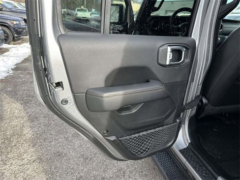 Certified 2020 Jeep Wrangler Unlimited Sahara image 17