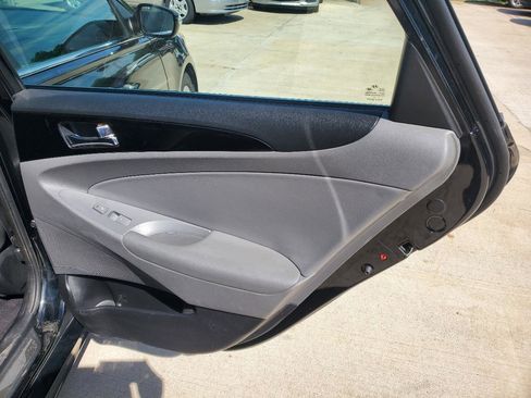 Used 2011 Hyundai Sonata Limited w/ Navigation Pkg 5 FWD image 8