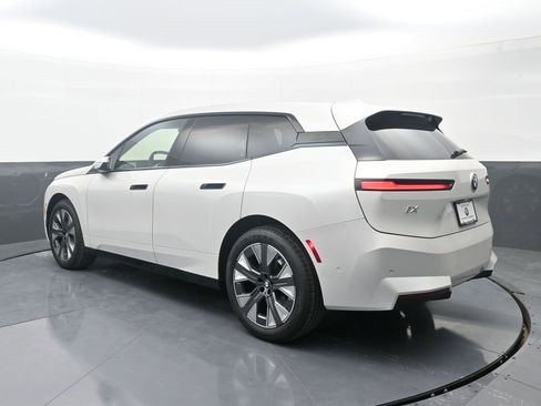 New 2026 BMW iX xDrive45 AWD/4WD image 5