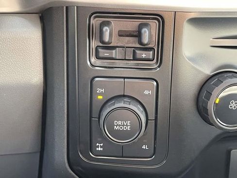 New 2026 Ford F250 XL w/ XL Driver Assist Package AWD/4WD image 28