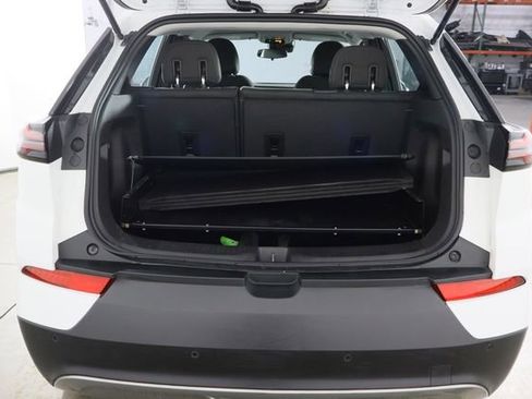 Used 2023 Chevrolet Bolt EUV LT w/ Driver Confidence Package image 18