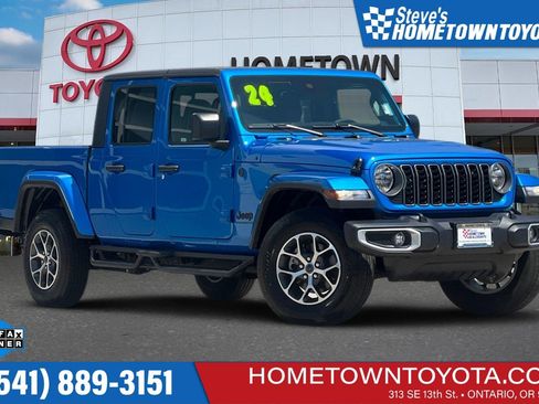 Used 2024 Jeep Gladiator Sport image 1