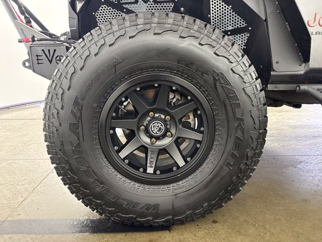 Used 2020 Jeep Gladiator Mojave AWD/4WD image 12