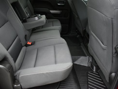 Used 2018 Chevrolet Silverado 1500 LT w/ All Star Edition image 28