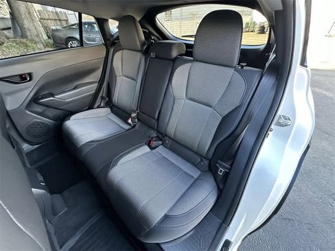 Used 2024 Subaru Crosstrek 2.0i Premium image 14