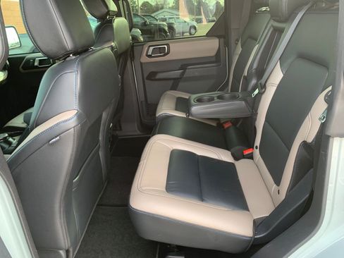 Used 2024 Ford Bronco Wildtrak image 25