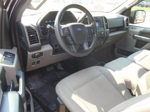 Used 2018 Ford F150 XLT AWD/4WD image 15