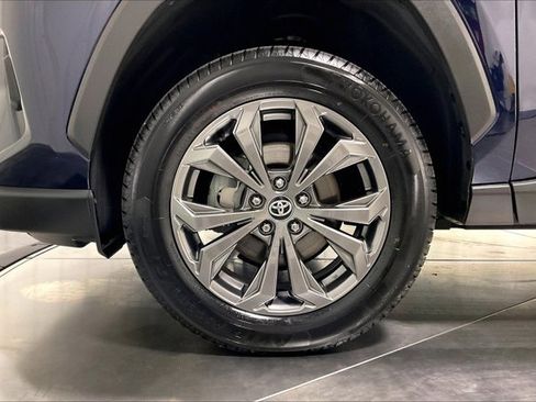 Used 2024 Toyota RAV4 XLE Premium w/ Weather Package image 9