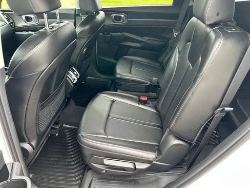 Used 2023 Kia Sorento SX AWD/4WD image 37