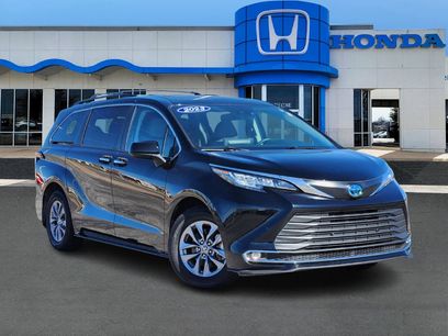 Used 2023 Toyota Sienna XLE