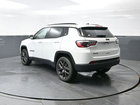 New 2026 Jeep Compass Latitude w/ Sun and Sound Group image 7