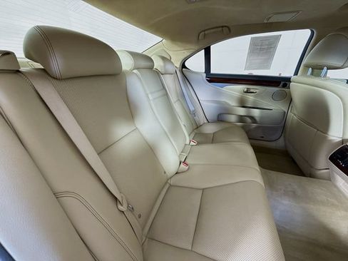 Used 2017 Lexus LS 460 L RWD image 28
