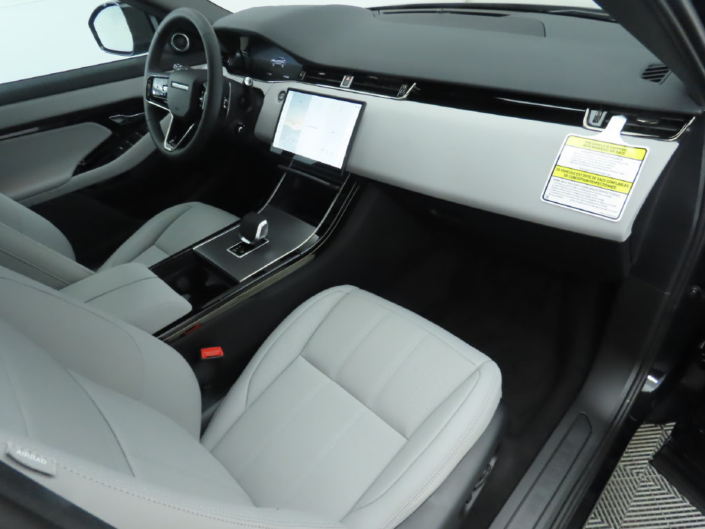 Used 2026 Land Rover Range Rover Evoque S AWD/4WD image 19