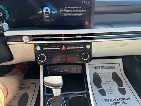 Used 2025 Hyundai Tucson SEL image 14