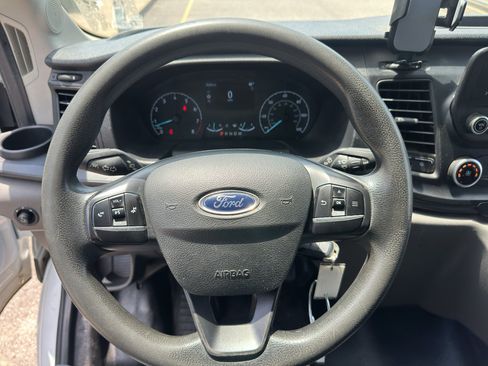 Used 2022 Ford Transit 350 DRW RWD image 22