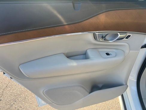 Used 2017 Volvo XC90 T6 Inscription w/ Vision Package AWD/4WD image 16
