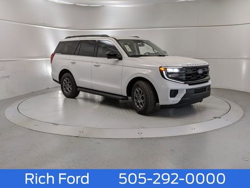 New 2025 Ford Expedition Active image 1